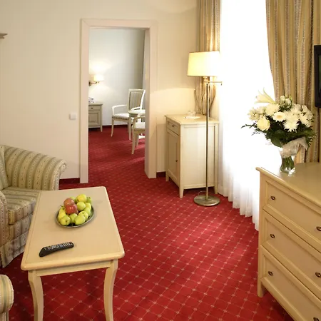 Spa Hotel Schlosspark-3